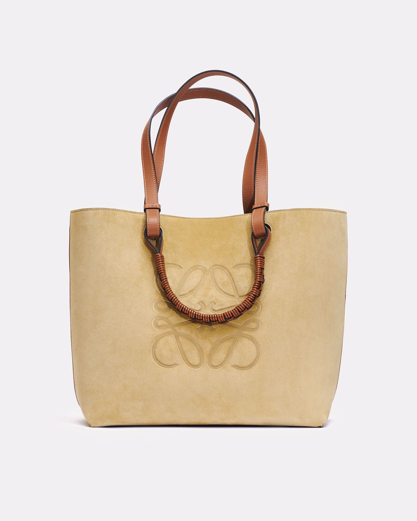 Loewe 007 deals